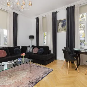 stylish-apartment-parkowaby-renters.gdanskhotel.org/